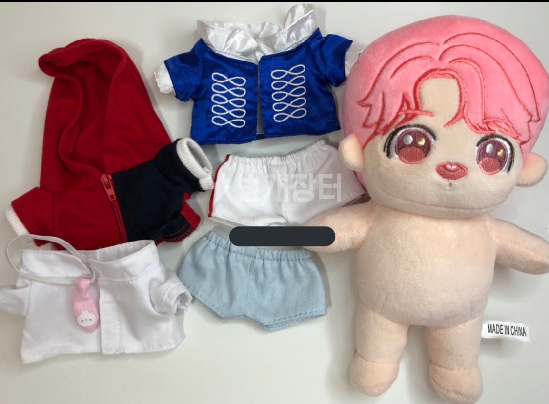 buDOLLS's tweet photo. 🗒 Interest Check 🗒

🧸 20cm Jungkook Doll + Clothes
🏷 ₱1,530 + lsf  
🗓 accepts 70% DP; remaining before ship out from KR
💌 DM if interested 

✘ time wasters
✘ cancellations once secured

#jikooksobsbuDOLLS https://t.co/ubljF5Qg0M