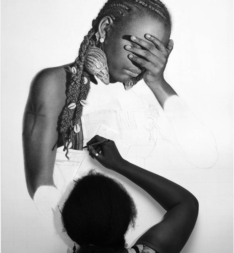 Chiamonwu Joy, contemporary Nigerian hyper-realistic charcoal artist #WomensArt