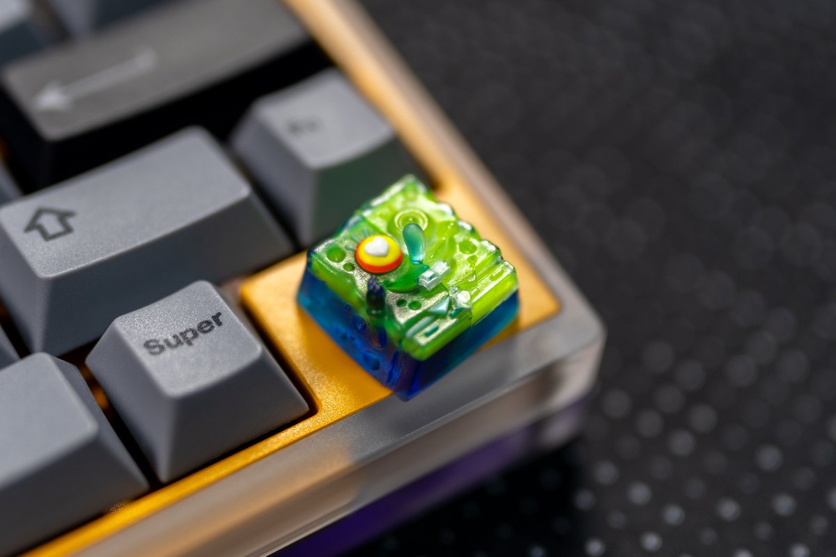 fzoi77's tweet photo. SPONGE BOB
#mmcaps #SPONGEBOB #geekhack #artisankeycaps https://t.co/QuwB6zBrO6