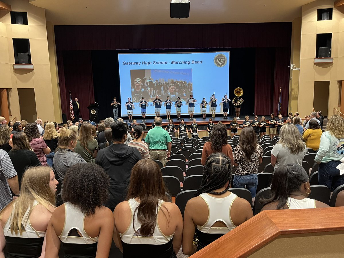 CounselorGhs's tweet photo. Shout out to our cheerleaders and band members!! Thanks for getting the staff pumped up today. #nobodybeatsaGator 🖤💛🐊 https://t.co/Y9aRyfaN4k