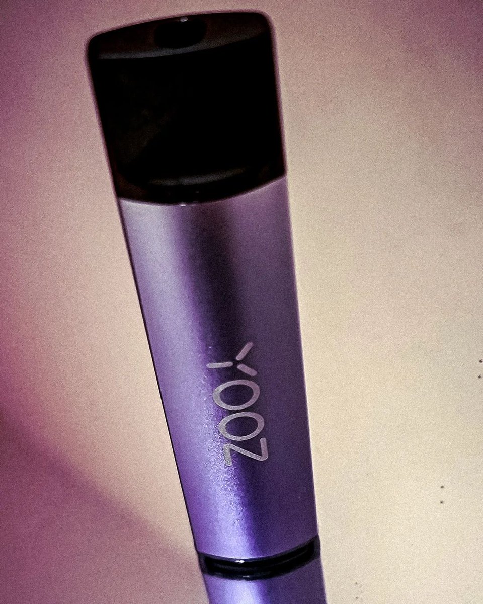 YOOZGlobal's tweet photo. Tiny! Elegant! Unique!

Warning: Must be above legal vaping age.

#yoozingtheworld #yoozmini #vaperlifestyle #vapeworld #vapelife #vapetricks #yinstavape #vapelove #vapedaily #vapeon #vapefam https://t.co/zNZxC0Uixv