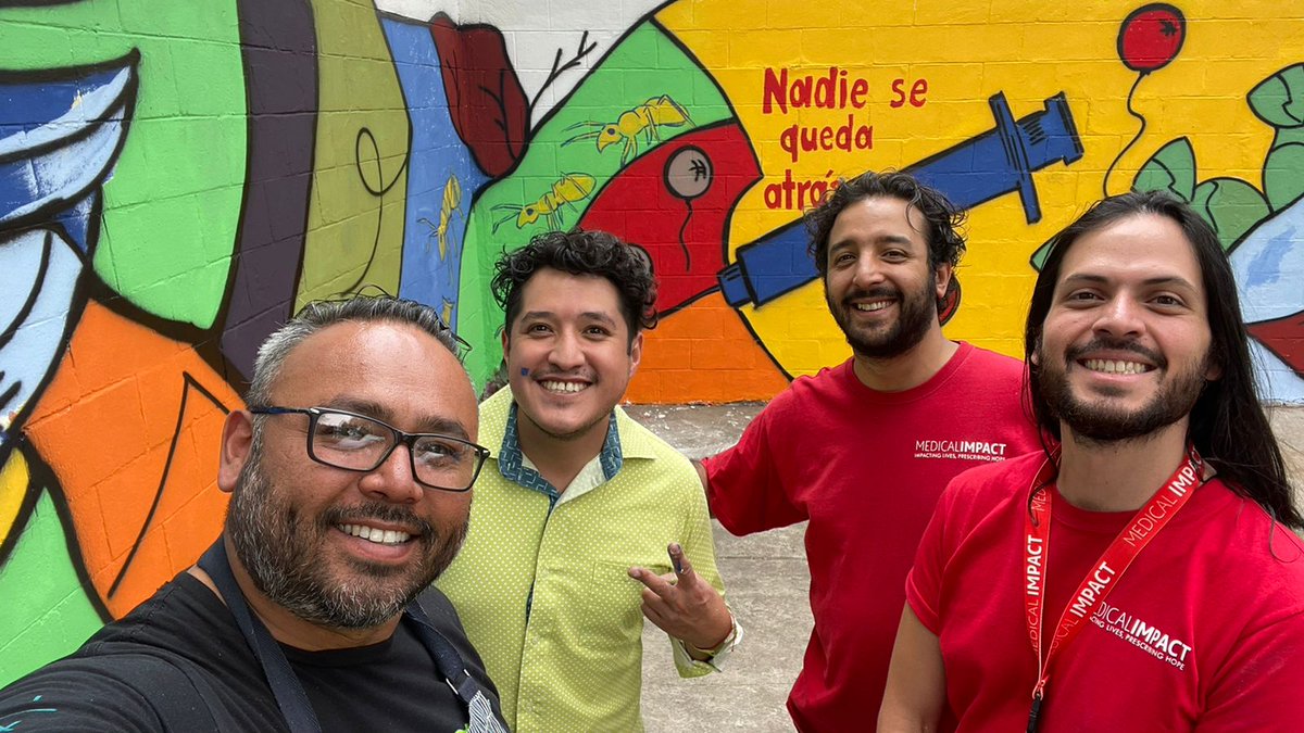 alexalba's tweet photo. Hoy en la alcaldía @AzcapotzalcoMx pintamos un muro colaborativo con el artista @enriquechiu por iniciativa de @MedicalImpact_
Dignificando el espacio público con vecinxs, creamos comunidad, nos reapropiamos de él y cambiamos la percepción para vivir más segurxs.
#ViveElCambio https://t.co/ysLu2T9oVn