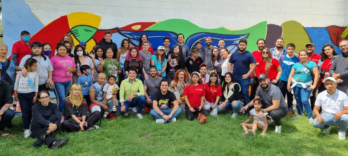 alexalba's tweet photo. Hoy en la alcaldía @AzcapotzalcoMx pintamos un muro colaborativo con el artista @enriquechiu por iniciativa de @MedicalImpact_
Dignificando el espacio público con vecinxs, creamos comunidad, nos reapropiamos de él y cambiamos la percepción para vivir más segurxs.
#ViveElCambio https://t.co/ysLu2T9oVn