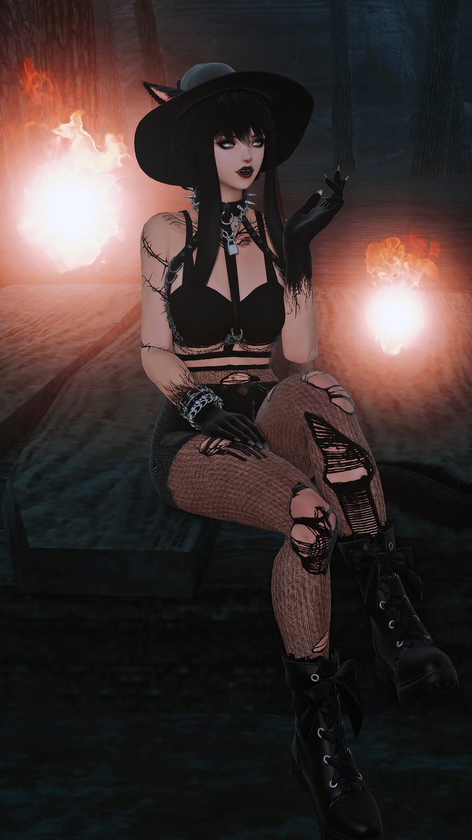 ruinous_magick's tweet photo. 𝐹𝒾𝓇𝑒 𝓉𝑜 𝓁𝒾𝑔𝒽𝓉 𝓎𝑜𝓊𝓇 𝓌𝒶𝓎.
      ˚ ༘✶ ⋆｡˚ ⁀🔥
#GPOSERS ｡ #NenekoColorS ｡ #EorzeaPhotos https://t.co/cLkI0UOWLD