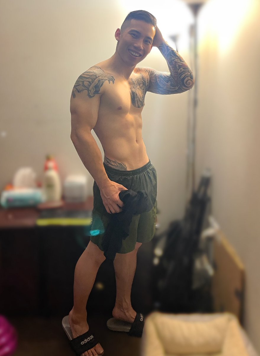 ShanghaiTrainer's tweet photo. End of summer gym progress 😊 https://t.co/yz7qC9sdpG