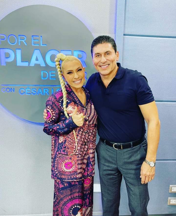 yurifans_ikike's tweet photo. No te pierdas la gran entrevista que tendremos con mi querida amiga @OficialYuri este próximo jueves en Por El Placer de Vivir #CesarLazcano
Gracias por tan increíble entrevista.
#PorElPlacerDeVivir #Yuri #radio #entrevistas #Entrevista https://t.co/enePDVaAow