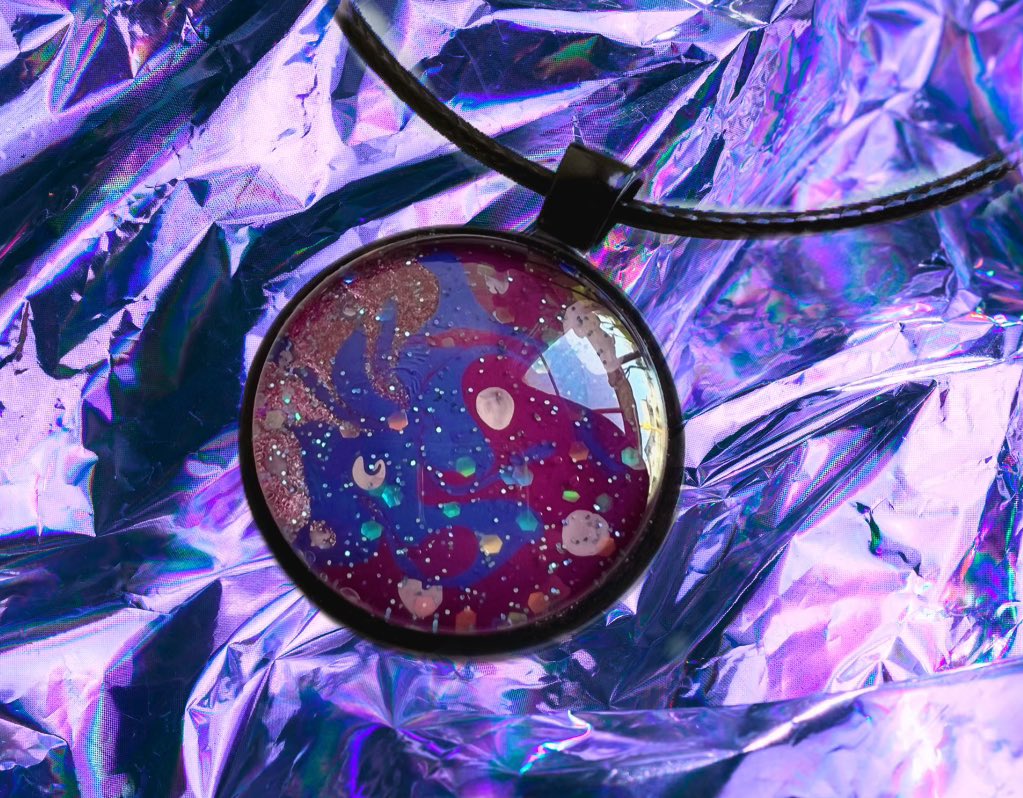 Shop “Novalunosis” 
OOAK Pendant💜

Novalunosis (n.) – the state of relaxation and wonderment experienced while gazing upon the stars.

Pronunciation: /nova-looh-noh-sis/