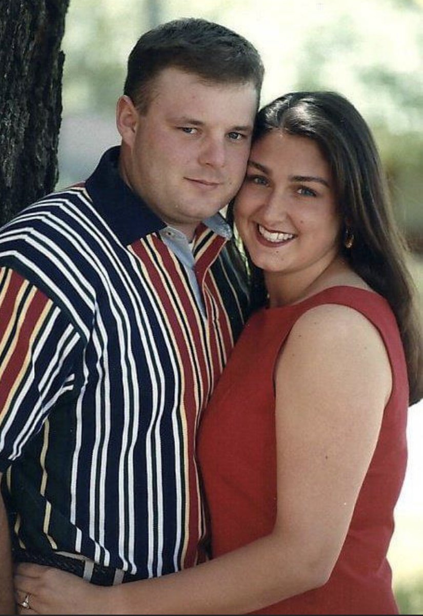 HeatherLMayo's tweet photo. Happy 25th Anniversary to US!! https://t.co/6bP3naZ0Yp