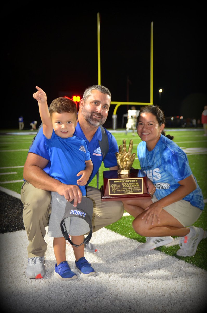 Coach_Helmerich's tweet photo. Great family pic after a great opening night win last Friday! Lucky to be a part of this amazing @PTRFootball community. 1-0. @Justin_FOX5 @PRidge_AD https://t.co/0vaWdmBaUm