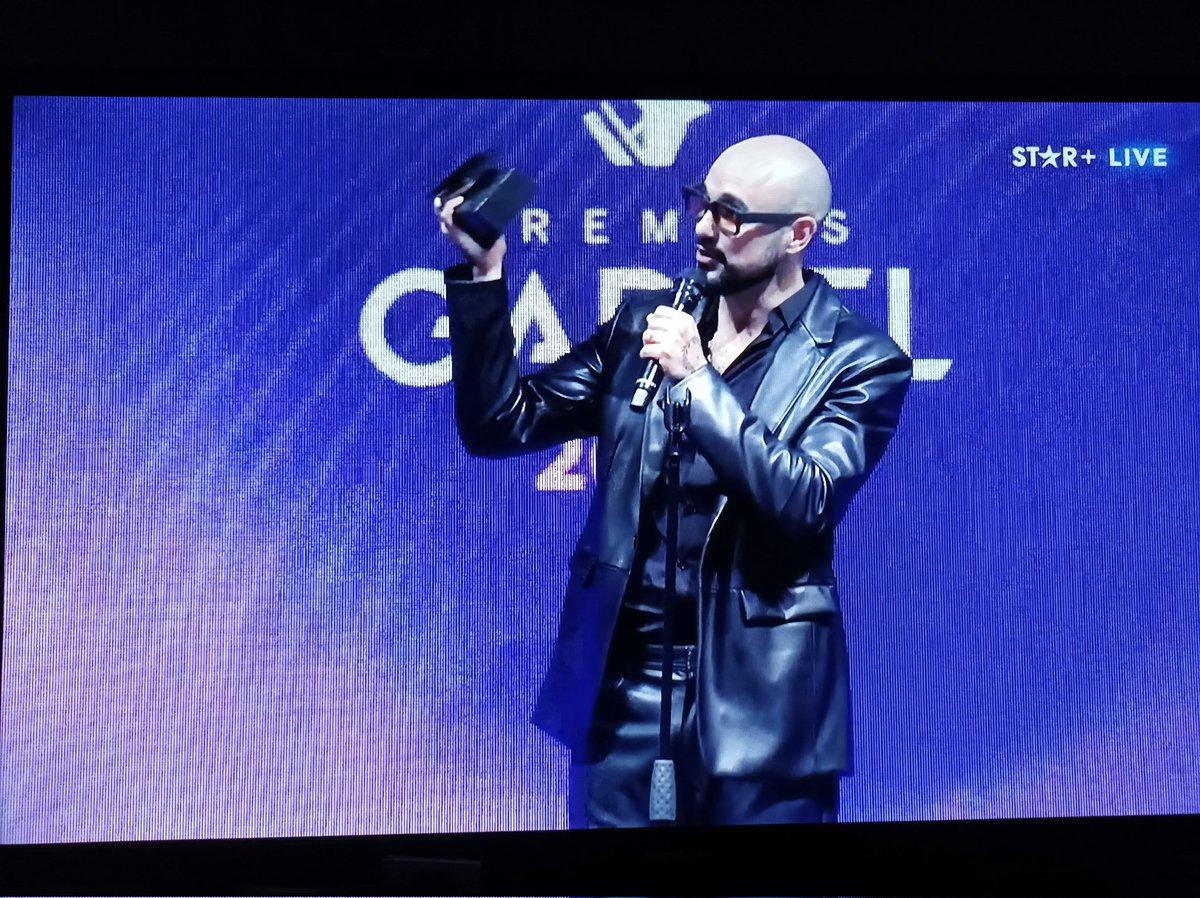ani_yapura's tweet photo. Qué grande que sos Abel #PremiosGardel https://t.co/pdiOP87CVN