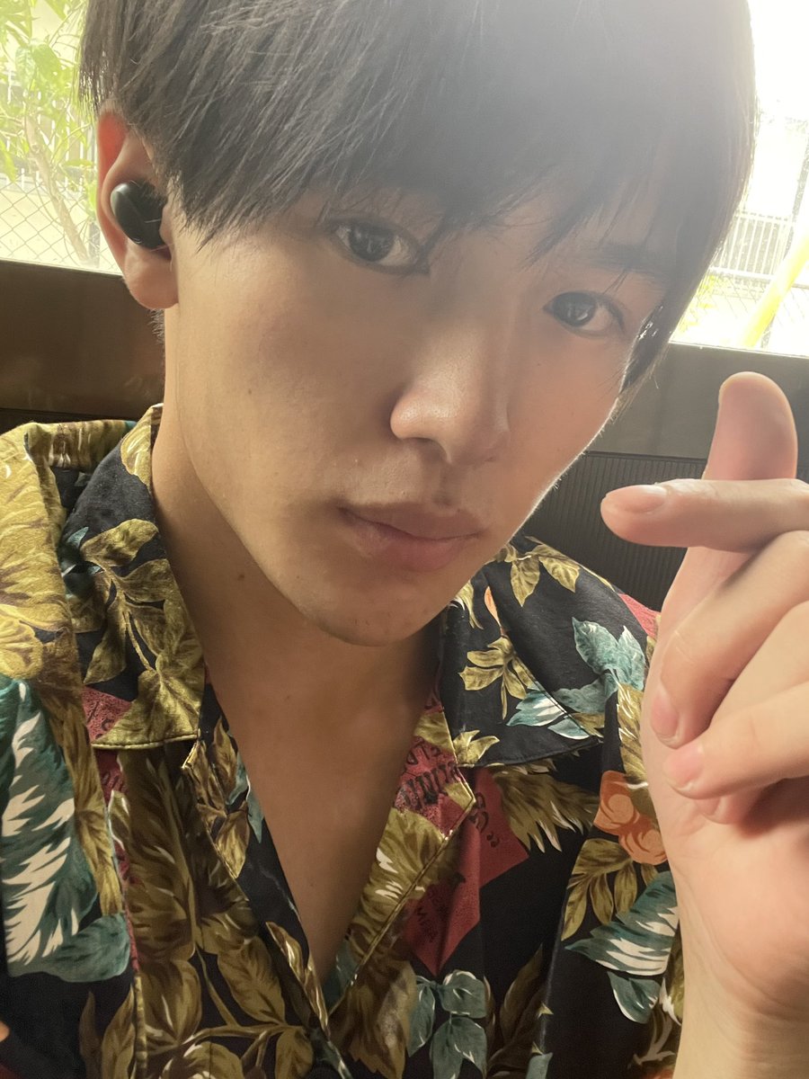 Shuto07077729's tweet photo. 皆様、こんにちは！campusboys2023に参加しています。関口秀斗事しゅーまろと申します。  絶対にグランプリを取り、ミクチャ配信も飽きさせません。実は変顔がめちゃくちゃ得意です😇   どうかRTといいねをよろしくお願い致します。

 #CAMPUSBOYS2023  #キャンボイ #拡散希望 https://t.co/xrT3n0sdHs