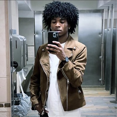 weh8maux's tweet photo. #NewProfilePic https://t.co/4AQ3VjPRHs
