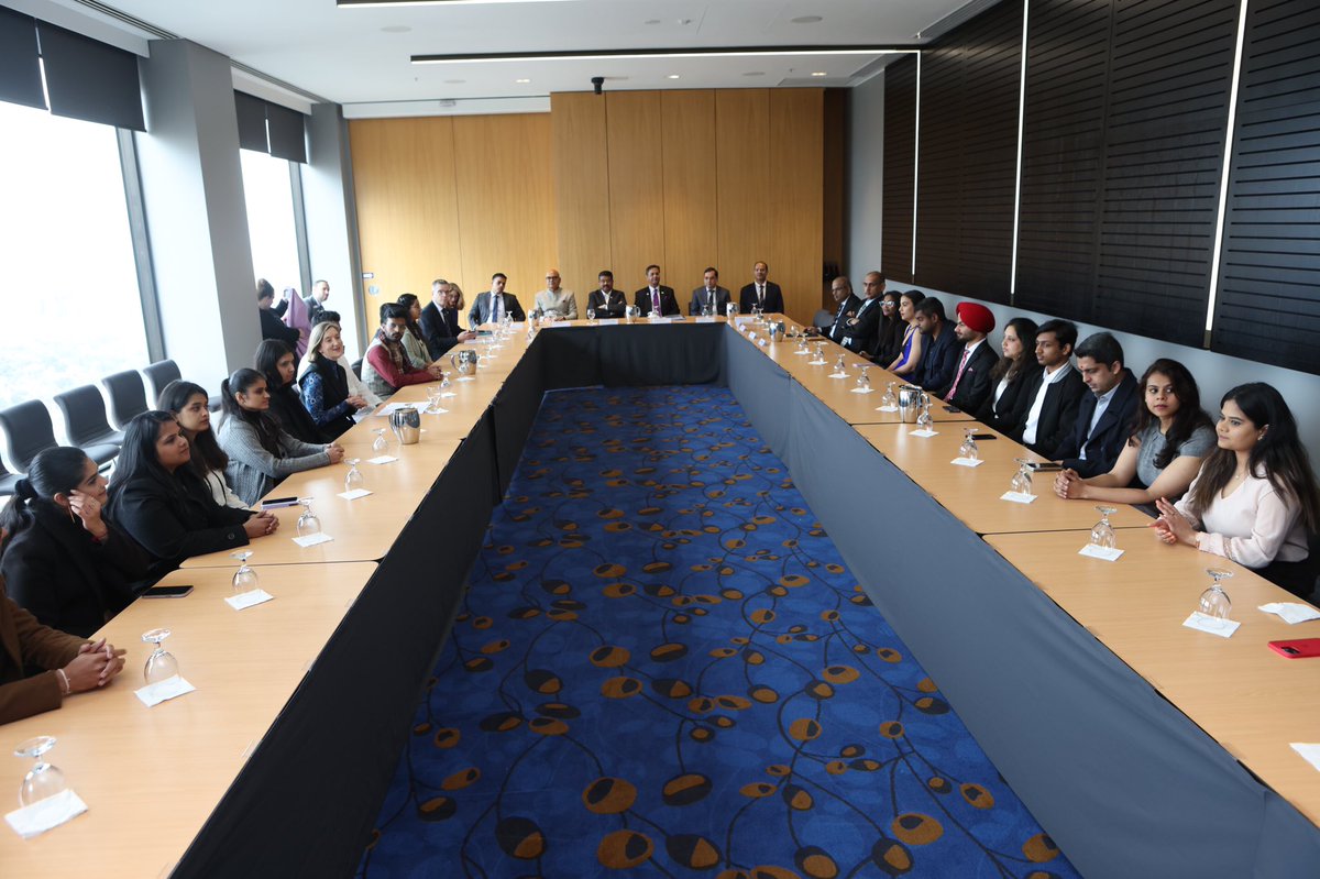 dpradhanbjp's tweet photo. In Melbourne today morning, had a lively interaction with Indian students studying in Australia.

It was wonderful to learn about their academic experiences. Enriched by their ideas on establishing India as a knowledge superpower. My best wishes to them for a bright future. https://t.co/ymGMQDkN0h