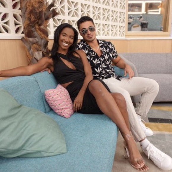 dillgaf27's tweet photo. @BB_Updates Okay we still have a day to get Terrance to evict KKKyle #BB24 https://t.co/jRKHCd4Y1A