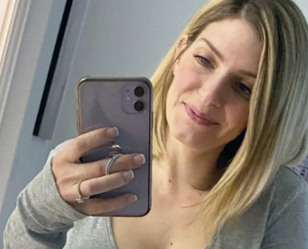 SingleMomClub3's tweet photo. Hi everyone, I'm a 34 years old single mom, and I'm looking for a new serious relationship. Hope everything goes well. https://t.co/USGH3FDDNX https://t.co/dBDOUJlwKr