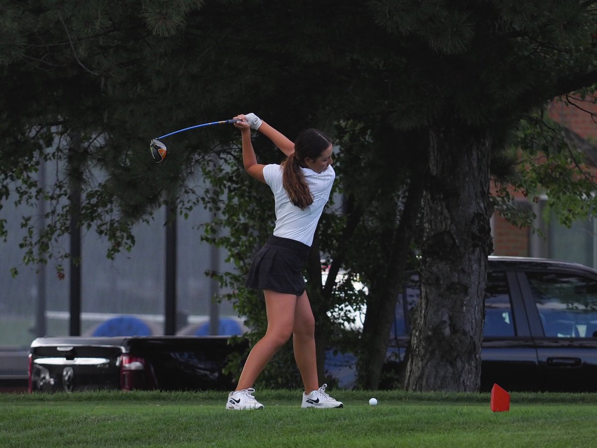 rlagmanPMP's tweet photo. @NeuquaGolf off to a 3-0 conference start. #MyLittleLefty finished with a career best +2 at White Eagle and medalist for the day. Getting a chance to watch it and her post match interview was priceless! #JuniorGolf #TeamTPS https://t.co/rhFGvKsz0c