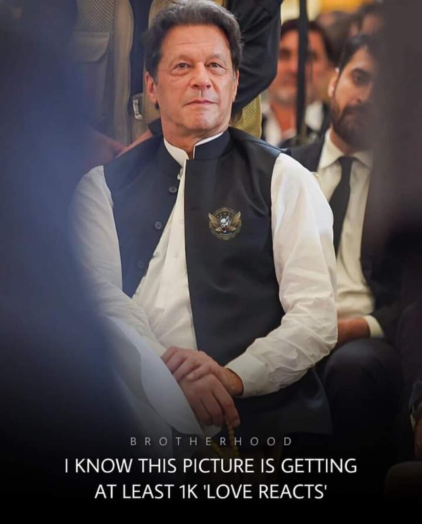 imahmadaly's tweet photo. Like and retweet if you support Imran khan #عمران_خان_ہماری_ریڈ_لائن  #ImranKhanArrest https://t.co/YxCF2SR5D4