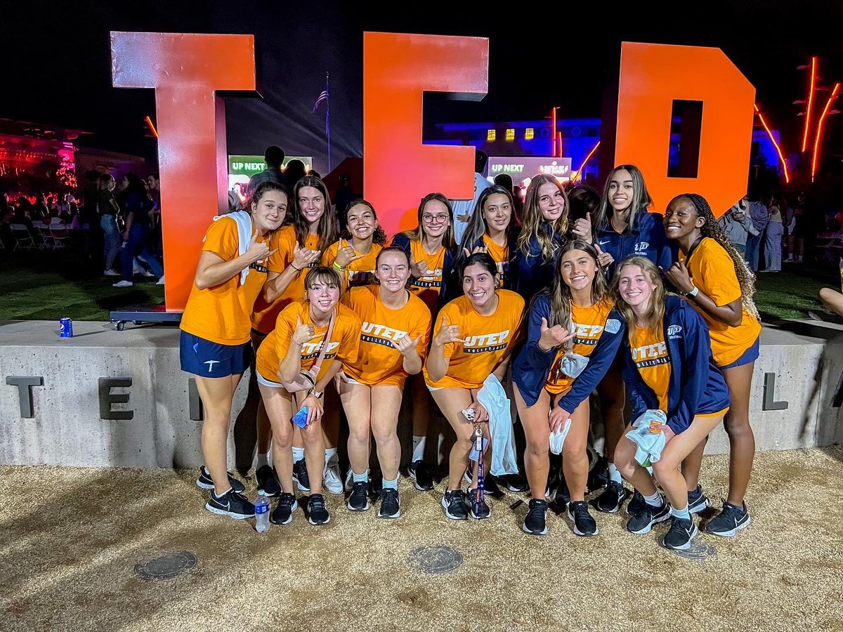 UTEP_SAAC's tweet photo. #texaswesterngoldrush was a success! A lot of our miner Student- athletes made it out tonight 🧡⛏ #PICKSUP https://t.co/gnloxVso4j