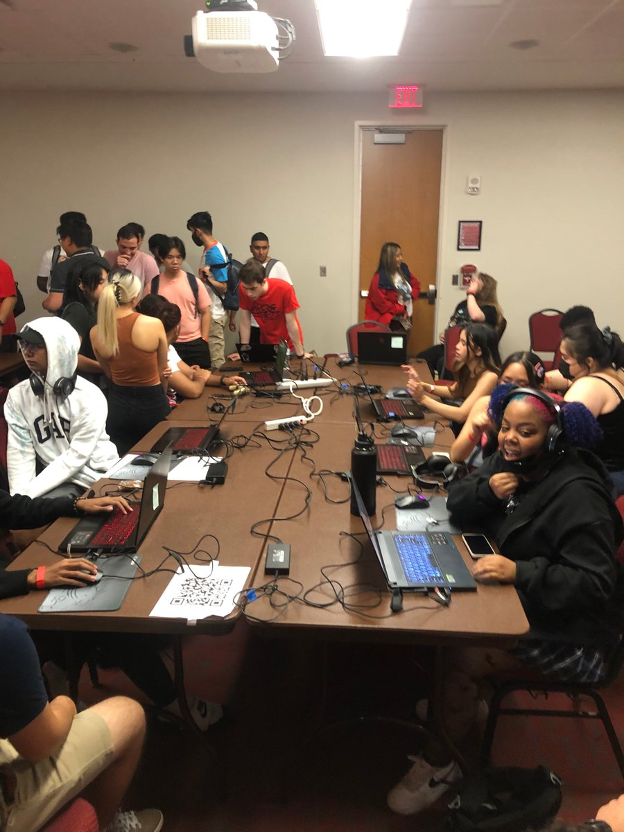 coogesports's tweet photo. MSI is having a special back to school sale RIGHT NOW on these laptops! 
Make sure to check it out! We loved using them during the event. https://t.co/LhwVLJFrTY