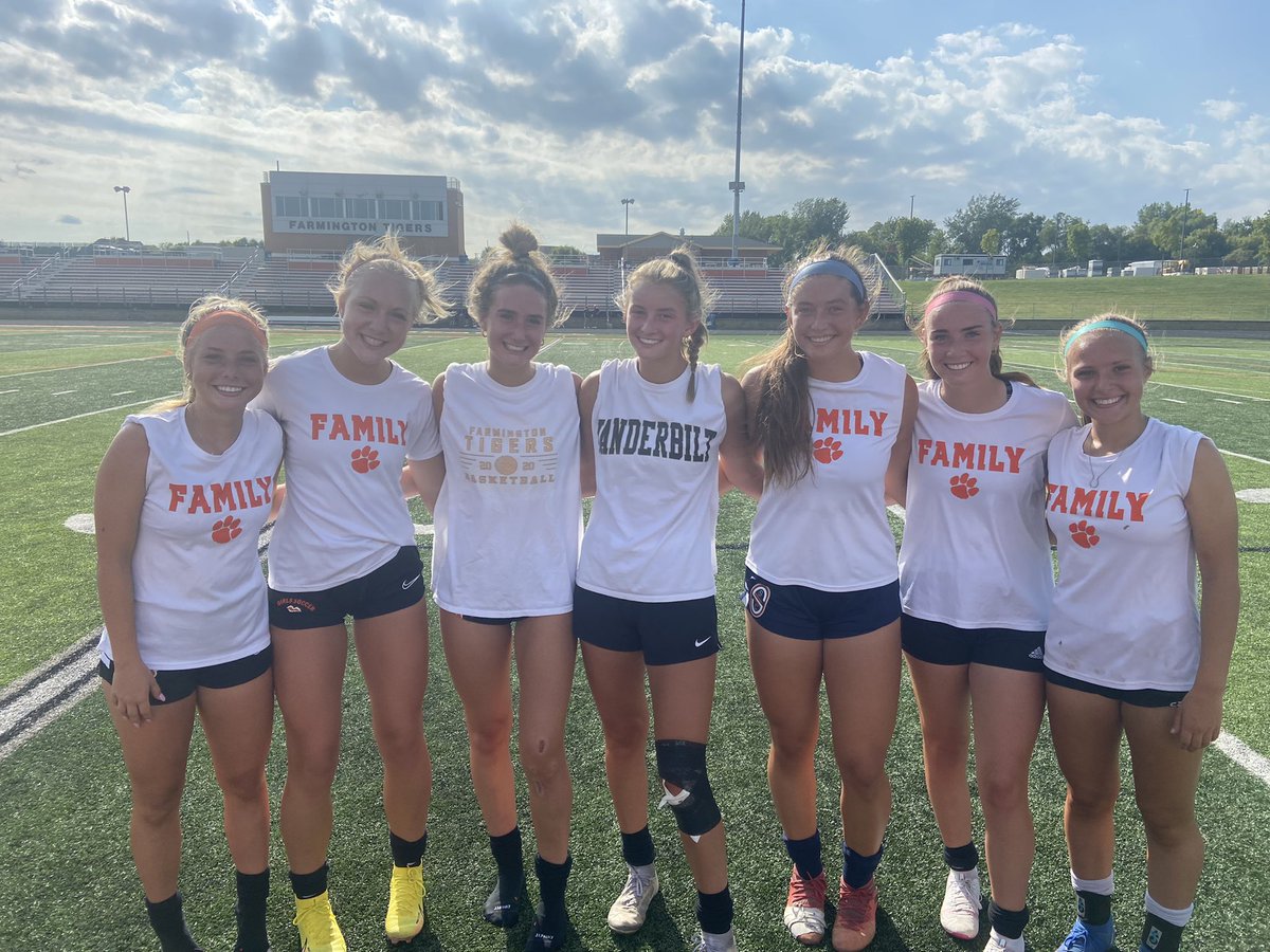 a6johnso's tweet photo. @girlssoccer_FHS had an excellent practice today and we did a lot of finishing.  We finished up with a fun Coerver shooting game and this team was fantastic today and got a score that will be tough to beat the rest of the season!  Great shooting today purple team! https://t.co/HxF4ZnjUC6