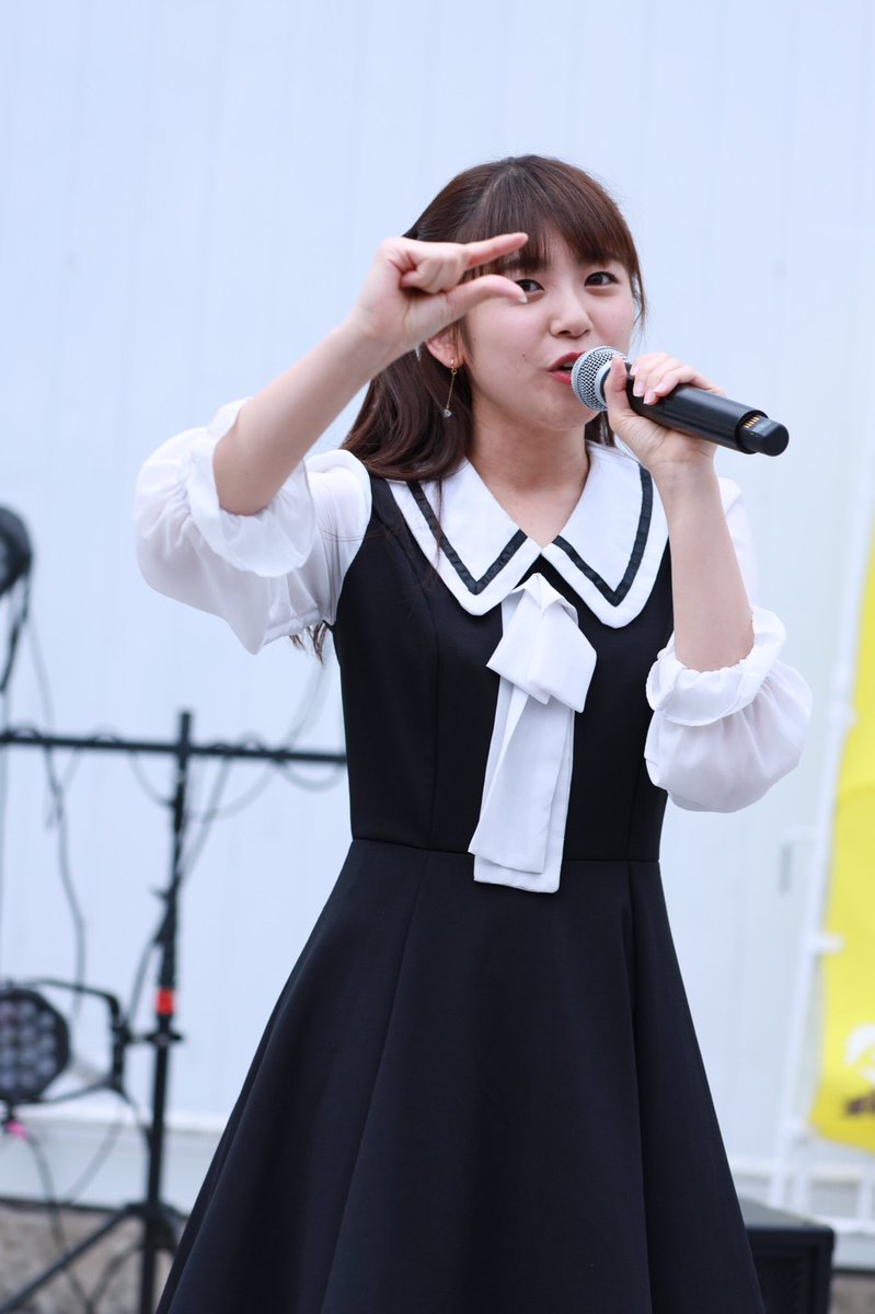 sRUCYC7DAMC1bGT's tweet image. #ひなチャレ  #DAYS55
~推しのライブの好きなところ~

天使の歌姫の推し様⋆⸜♡⸝‍⋆
民謡で培った圧倒的歌唱力♪
cuteな笑顔♪
カッコイイ楽曲♪
ふわふわした伊予弁のMC♪
全てが魅力的なんだよな♪

アコースティックLIVE🎤🎸
どんな感じかなぁ♪
最高になる予感しかしない✌️

#武田雛歩