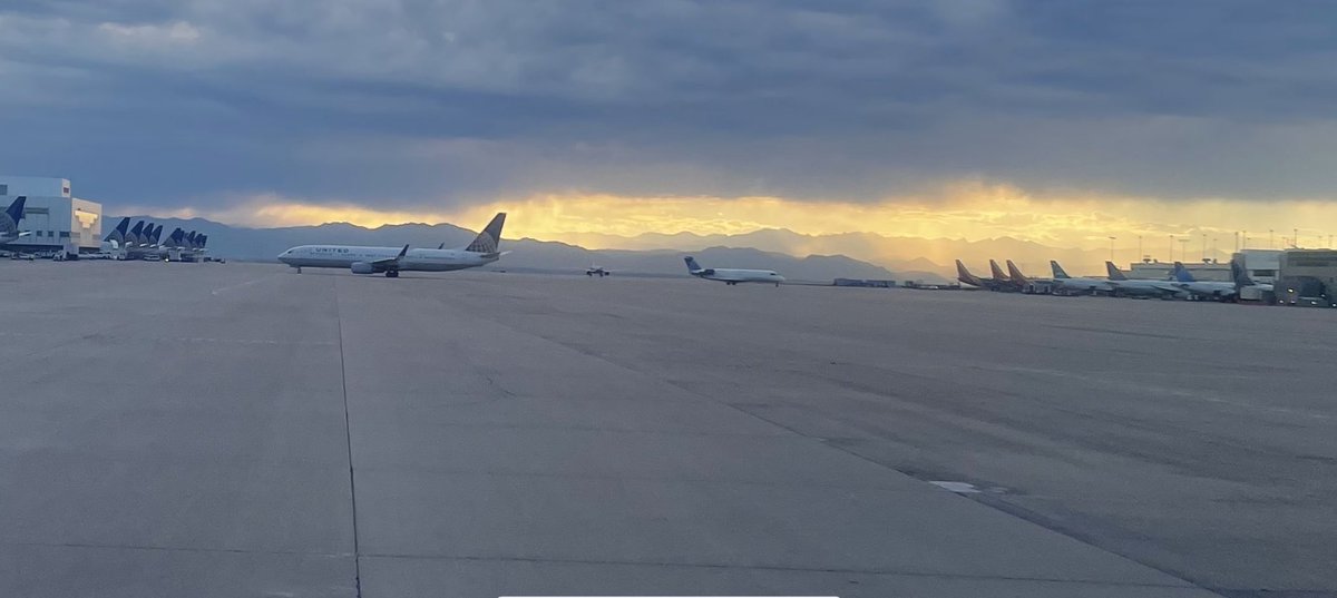 TXJess88's tweet photo. @united I agree 😍 taken today in Denver, CO. https://t.co/C43phadZWc