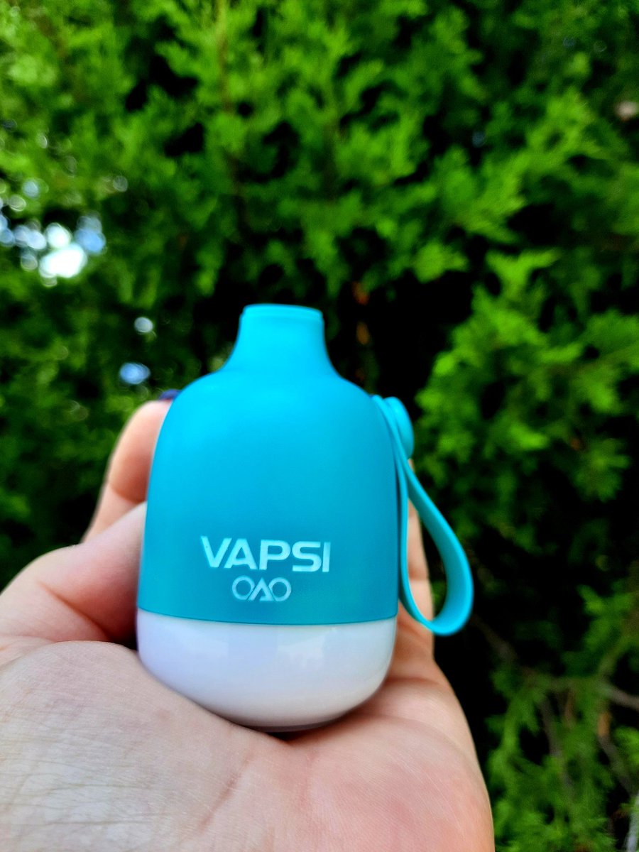ConnieStaples2's tweet photo. The Vapsi OAO equipped with all the features needed for a great disposable vape.
6000 puffs, 12ml eliquid,
650mAh rechargeable battery
1.2ohm mesh coils.
Nicotine is addictive⚠️Adult use only🚫2️⃣1️⃣
#vapsi #VapsiOao #vaping #vapegirl #vapinglifestyle #vapingfriends #disposable https://t.co/qNlswoDnCR