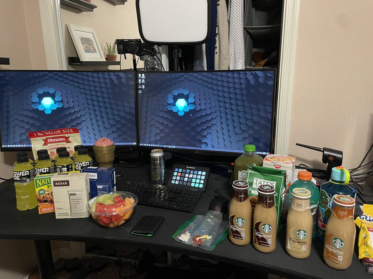 TastyOSRS's tweet photo. Raids 3 doesn’t stand a fucking chance https://t.co/Sj2d44KPGU