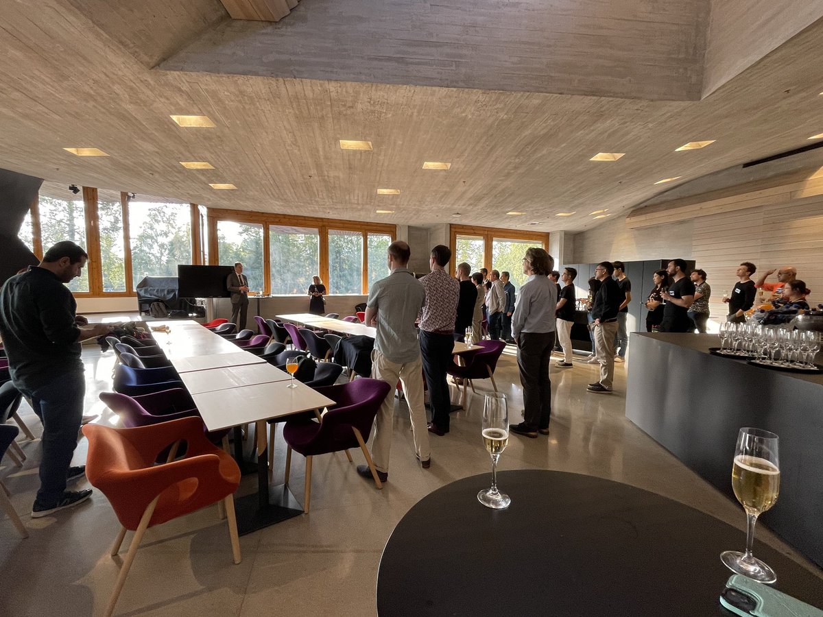 RaymondChooAu's tweet photo. @IEEEorg @ieeetemsblock #IEEEBlockchain 2022 reception #blockchain #DLT #cryptocurrency #CryptoNews https://t.co/RnhG5nyb3F