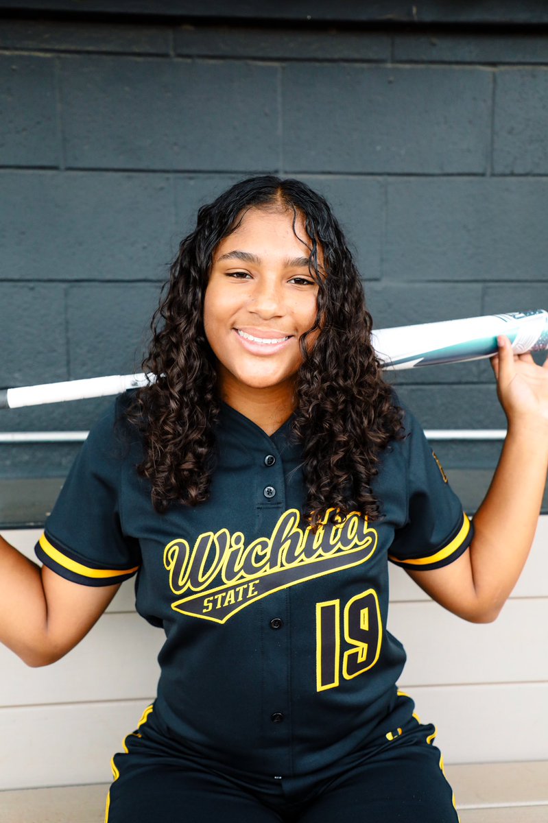 sydney_zenon's tweet photo. Shocker ⚡️Alert 

I’ve decided to continue my academic and athletic journey at Wichita State University. Thank you family, friends, &amp; coaches. It takes a village! Thank you for this opportunity @GoShockersSB 💛🖤

@presbell17 @eeconomon @CoachBredbenner @NicolePendley1 https://t.co/OCMNDWoVN5