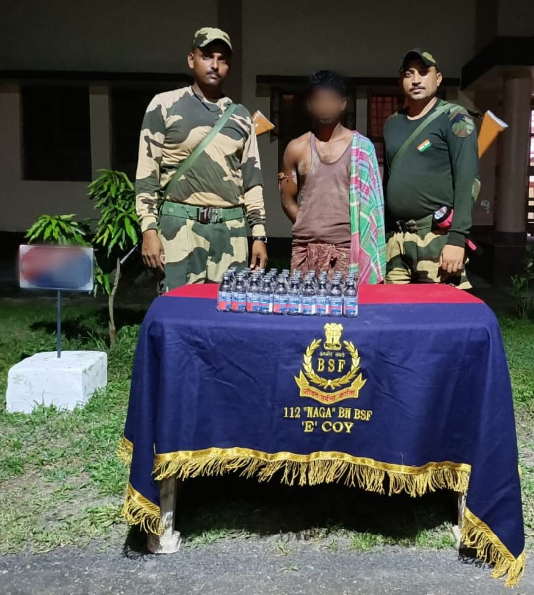 BSF_SOUTHBENGAL's tweet photo. 22 August 2022

During operational duty, vigilant troops of BOP-Arkshikari, #BSF South Bengal Frontier apprehended a Phensedyl smuggler besides troops seized 675 bottles Phensedyl &amp; 25Kgs Ganja from different border area.
#JaiHind 
#FirstLineofDefence https://t.co/La3kERINAV
