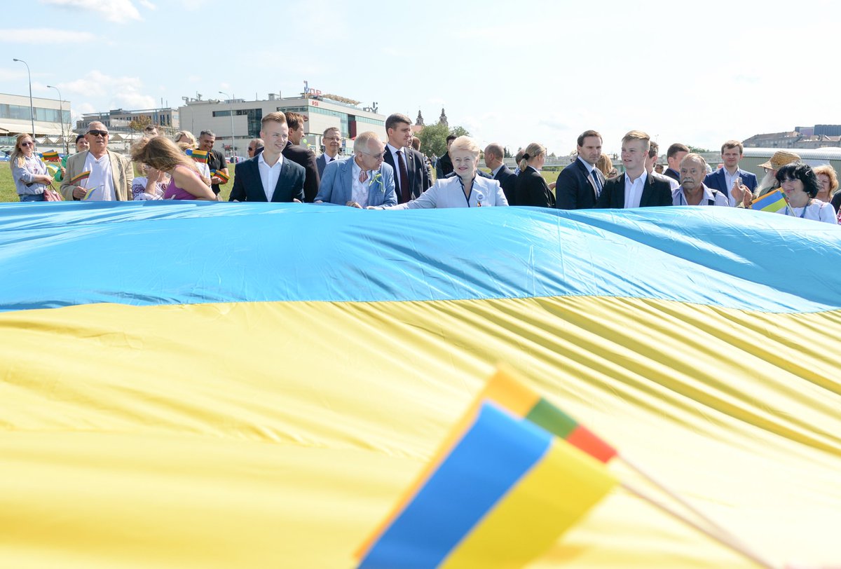 Congratulations on the Independence Day of Ukraine! Ще не вмерла УкраЇни і слава, і воля! #СлаваУкраїні!