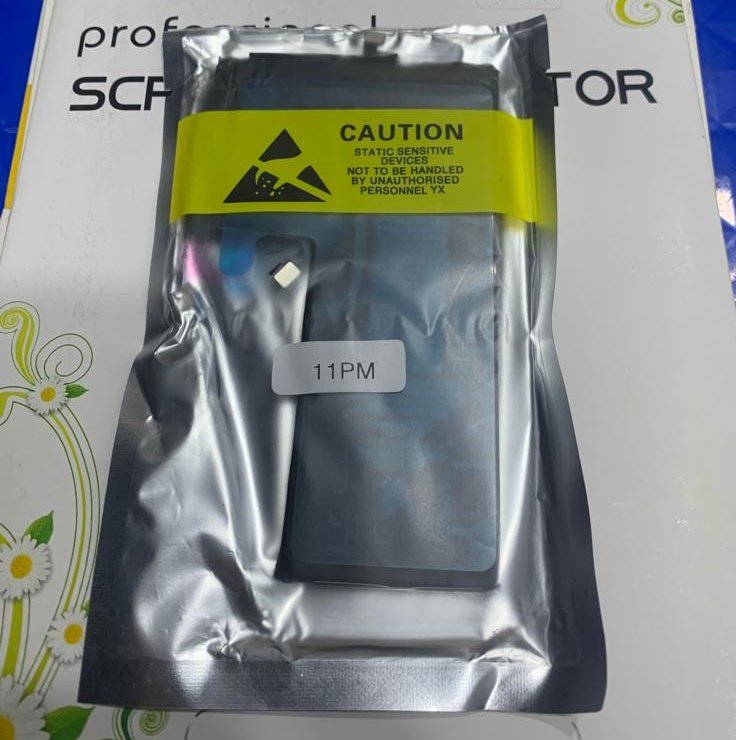 EngrBerny's tweet photo. 11 Pro max battery ₦18000 https://t.co/PYRZoE32xQ