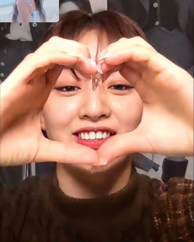 get well soonest our human vitamin jihyo! rest well and take care of yourself, we love you : (

#GetWellSoonJihyo 
<a href="/JYPETWICE/">TWICE</a>