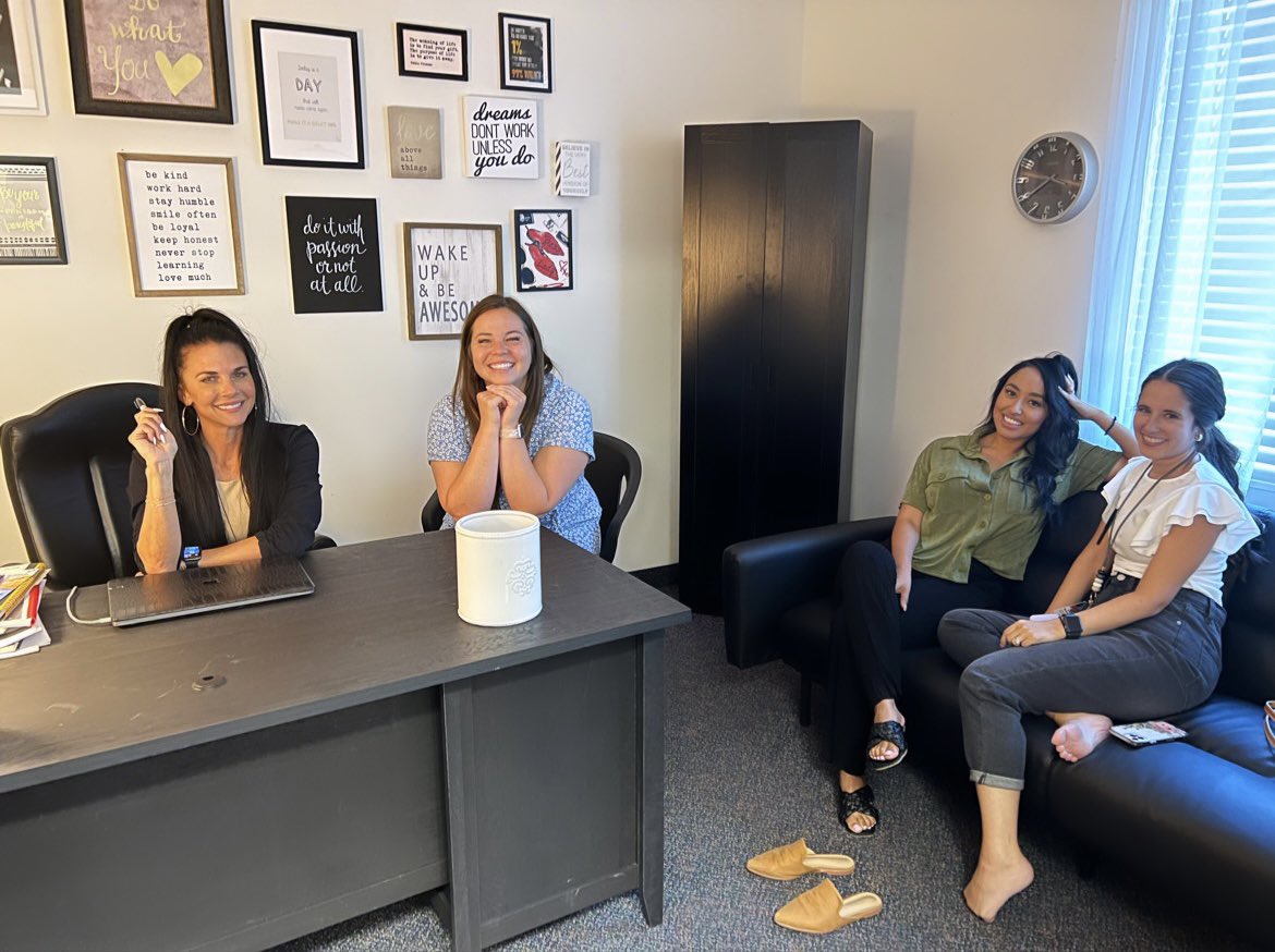 nickiatquest's tweet image. This makes me happy. Teachers gathering in the principal’s office 😉💕. I truly believe that the “after hours” talks and planning sessions are what build your school culture. #whyiquest #questteam #principalsoffice #utahteachers #utahed #pcbl #utahcharterschools