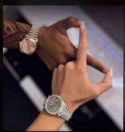 __yusrah1's tweet photo. I never do the heart shape now infinity don come...ahhhh😭

They should be slowing down abeg we need to catch up😂😂💔 https://t.co/MzugVgMaSs