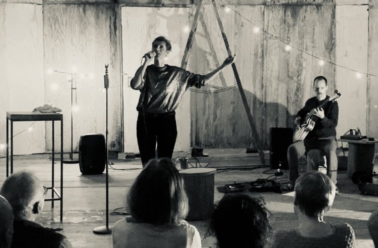 WiebkeActon's tweet photo. Final performance of #AsTheCrowFlies at the #GlobeBerlin done. Audience reaction:
“…The show describes your love affair with Berlin. It’s a very personal story. Nuanced and warm. And very moving.”
Next stop: Manchester!
https://t.co/7ooDJbUHkn https://t.co/HPP6Ok3SE0