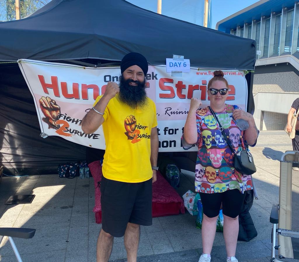 Fight2Survive22's tweet photo. Support from the locals during the Hunger Strike - Phase 1. https://t.co/3JSe15P1Dg