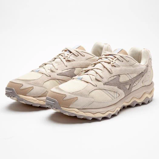 MIZUNO、一年前までは「ウゥーン?」という感じだったけど、contender、SKY MEDAL(画像はpattaとのコラボ)、MUJINあたりで認識を改めた めちゃくちゃいいよ 