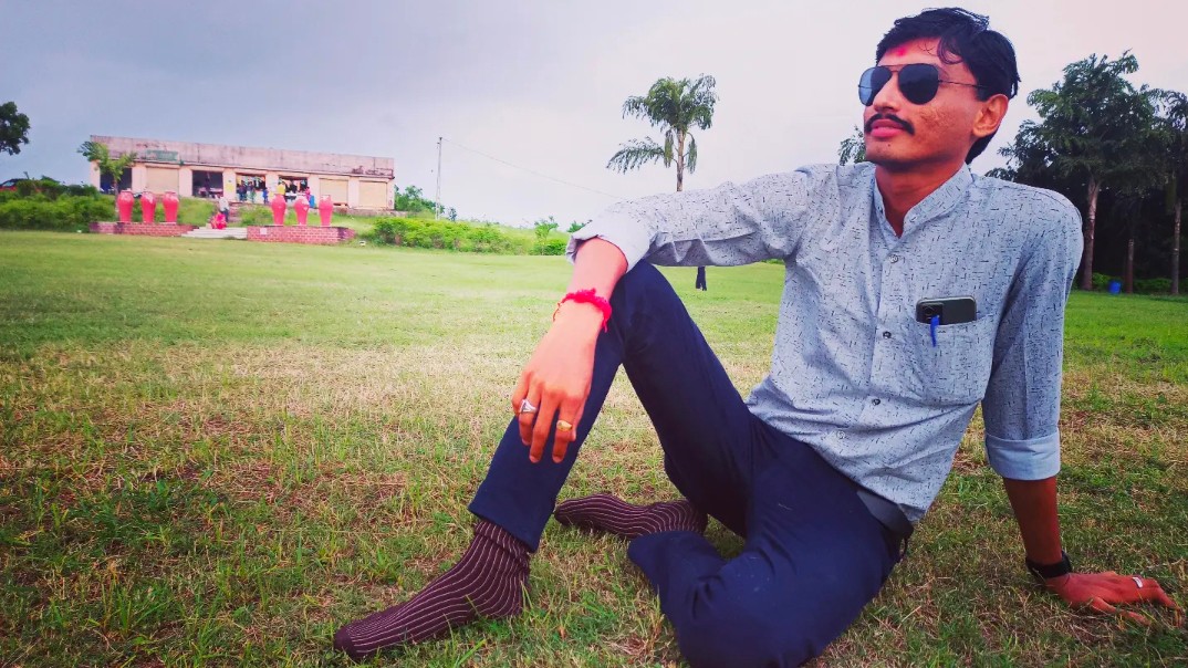 KavyeshKareliya's tweet photo. #kavyesh https://t.co/WKku2e9Ygq