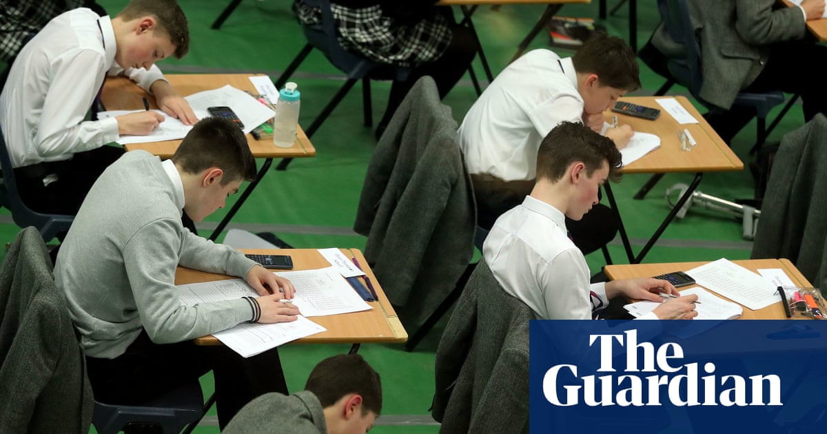 “There is a danger that arts subjects and D&amp;T will largely disappear from the state education system and become the preserve only of families who can afford private schools and clubs": my comments on behalf of <a href="/ASCL_UK/">ASCL</a> ahead of tomorrow's GCSE results: buff.ly/3ceEc2M