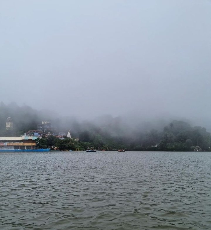 shubhamtorres09's tweet photo. #MountAbu recorded 95.0mm #Rainfall in 24hr till 8:30am , Sesaonal Rainfall crossed 2k (1st from #Rajasthan &amp; 5th from North 🇮🇳)

Toppers from North
1 June - 24 Aug

#Shama (UK) 2884.7mm
#Loharkhet (UK) 2693.9mm
#Dharamshala (HP) 2471.9mm
#Saung (UK) 2331.0mm
#MtAbu (RJ) 2069.0mm https://t.co/EG62MkDrrg