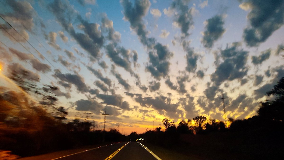 Una obra de arte 😍
Amanecer cordillerano 🇵🇾