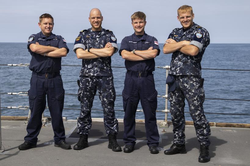 HMSHurworth's tweet photo. Yesterday we welcomed CDR Laanemets; COM of SNMCMG1, as well as Crew from our sister Hunt class LNS KURSIS, to discuss all things MCM;how we operate and how we can strive to be better - building friendships and partnerships @mod_estonia #StrongerTogether #WeAreNATO #SNMCMG1 #MCM2 https://t.co/UtttijBC30