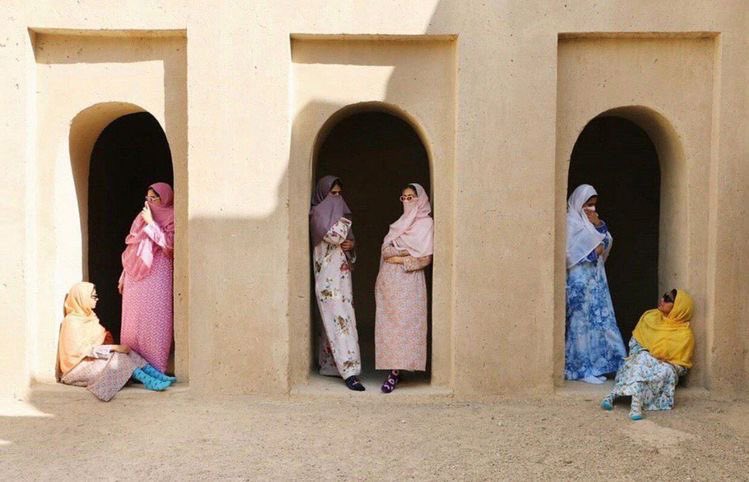 Emirati Pinterest tweet media