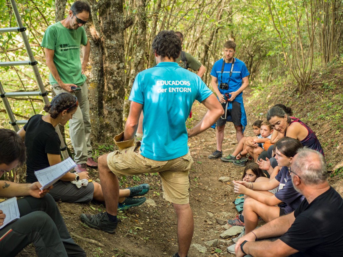 conselharan's tweet photo. 🐭Pendent era tarde d'ager auec lòc era jornada de seguiment deth @ProjecteLiro, un projècte de seguiment de fauna de sciéncia ciutadana impulsat e coordinat peth @mcngranollers damb era collaboracion deth Conselh Generau d'Aran e era associacion #AranperaNatura. https://t.co/XpyNwl5SlG