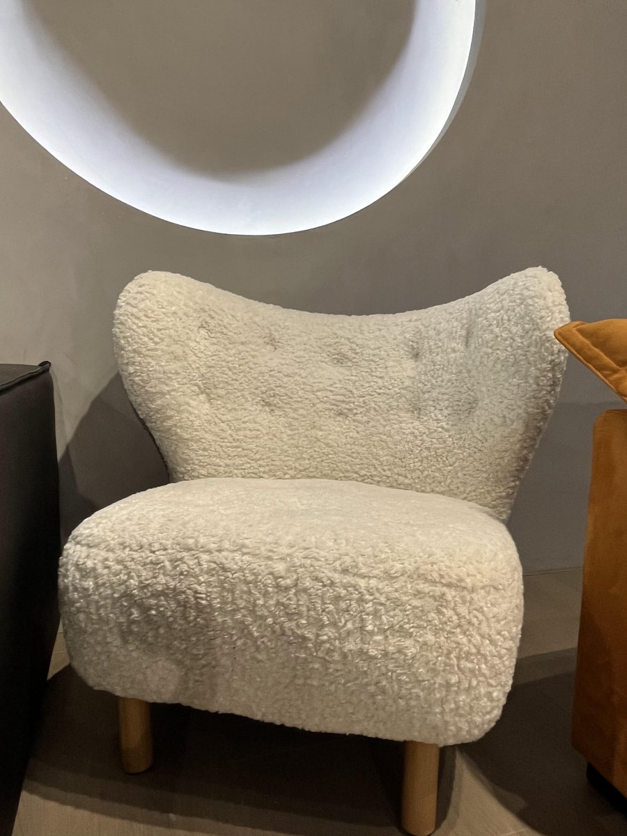 Atunus Nordic Velvet Curved Accent Chair 🪑🧡

Fast shop here : atunus.com🛒🛍
Contact : info@atunus.com

#chair #homedecor #interiordesign #moderndesign #livingroomdecor #armchair #lifestyle #dreamhome #dreamhouse #dreamhomedesign #livingroomdecor #cozy #accentchair