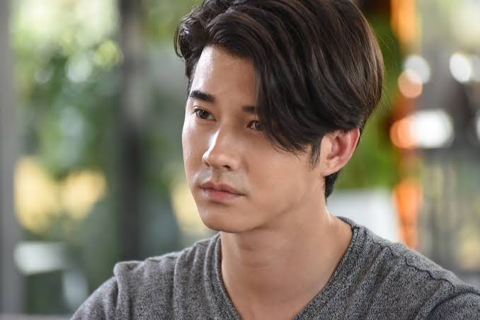 Mind25303743's tweet photo. เอาจริงนะ มาริโอ้ ไว้ผมยาว มัดจุก กร้าวววใจโคตรร แบบ เอออ หล่อ หล่อไม่เกรงใจคนดูเลยว่า จะทำยังไงไม่ให้หลงรัก ถึงนายจะใจร้าย ปากนายจะแจ๋วไปบ้างแต่นายหล่อไง หล่อคือจบ... รอไม่ไหวแล้วเนี่ยย วาปไป 20.30 เลยเหอะ ใจจะขาด
#คือเธอ 
#BadRomeo 
#คือเธอEP11 https://t.co/rXyViU0AKN