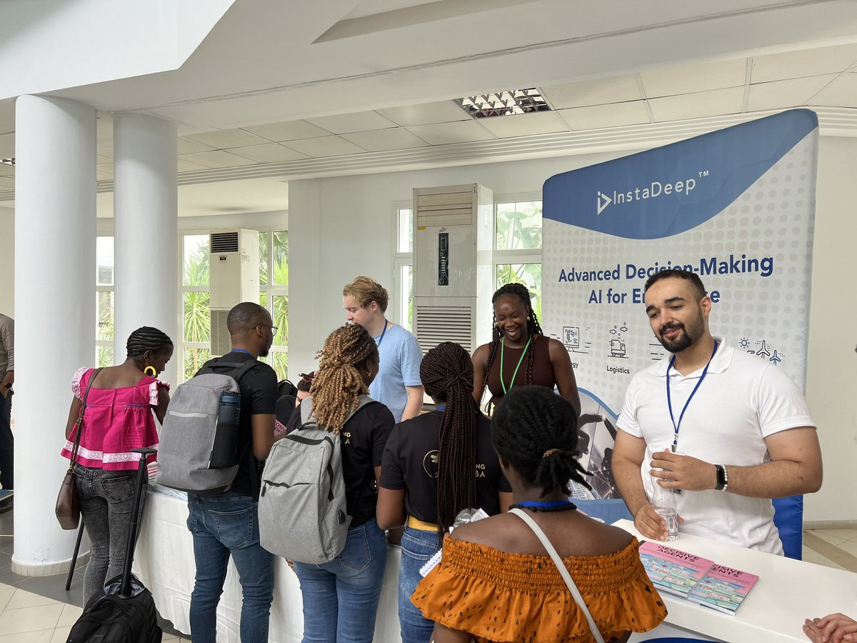 kbeguir's tweet image. Come get your free #DecisiveAgents magazine and meet our dream team! #InstaDeep #DLIndaba2022