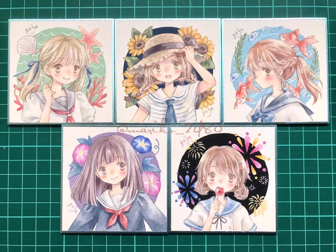 #8月の終わりにあなたの作品見せてくださいアクリル絵の具で女の子の世界を描いています1枚目…最近1番気合を入れた作品2〜4枚目…夏らしいモチーフや涼しげな作品を選んでみました 